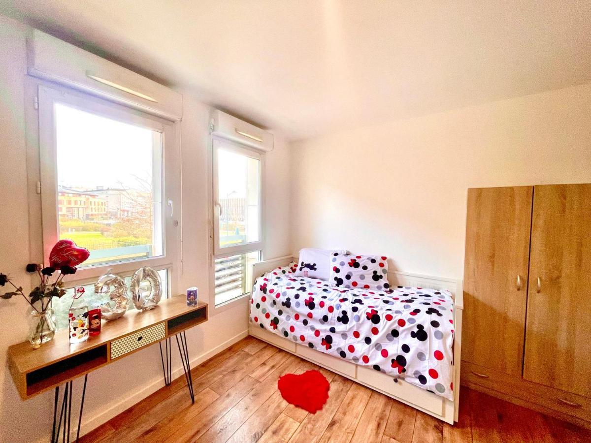 5 Min From Disneyland Cozy Retreat Apartment Montévrain Exterior foto