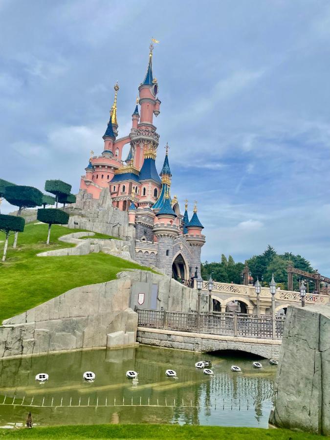 5 Min From Disneyland Cozy Retreat Apartment Montévrain Exterior foto